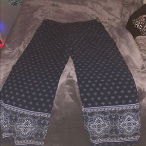 Wide bottom stretch pants